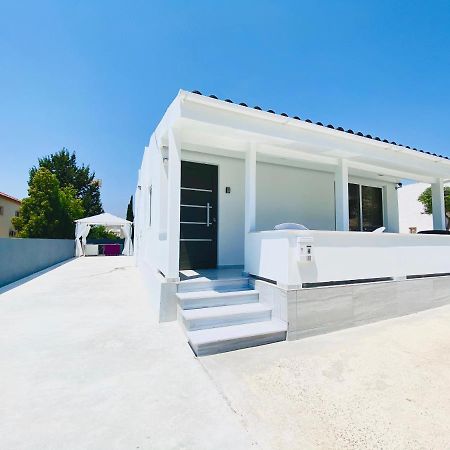 Sandy Bay Villa Ajía Nápa Eksteriør bilde