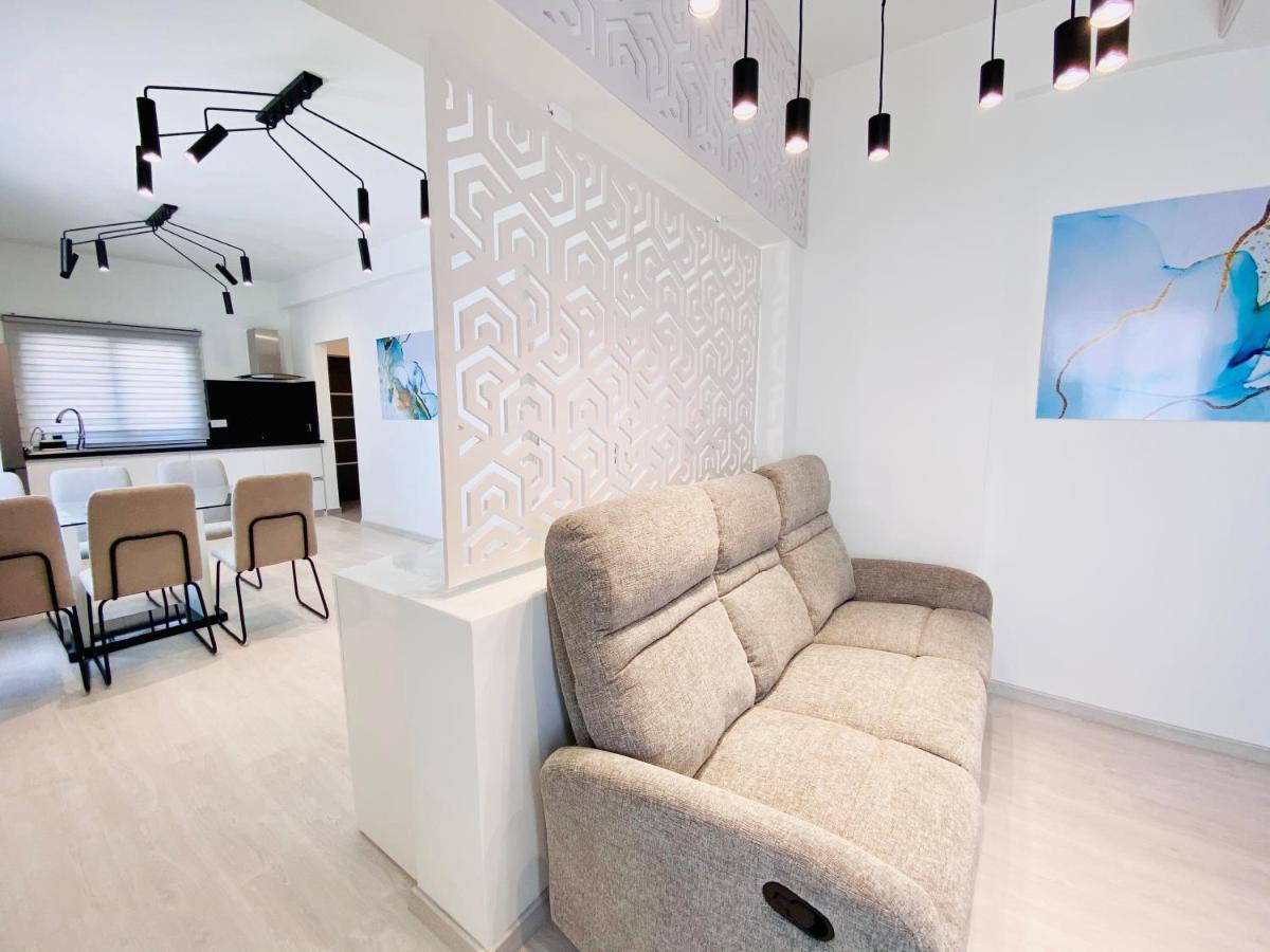 Sandy Bay Villa Ajía Nápa Eksteriør bilde